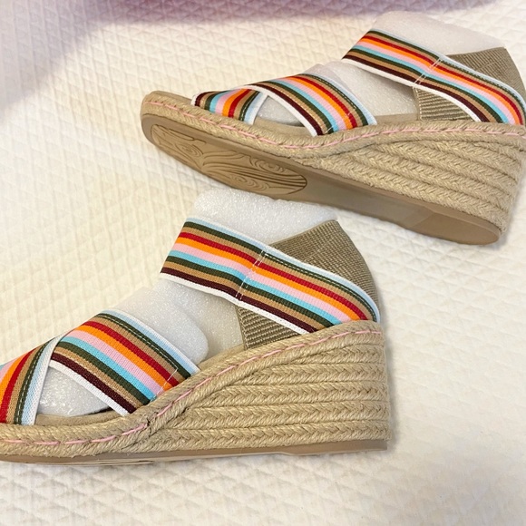 NWT wedges sz 7.5 - Picture 4 of 5